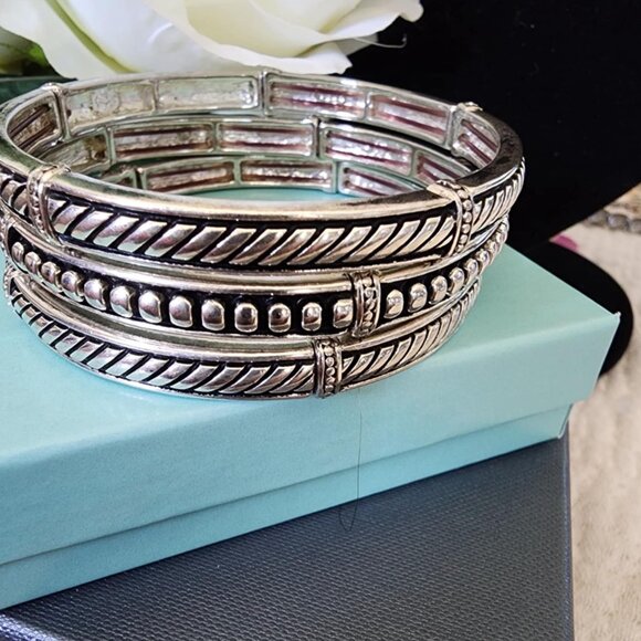 Premier Designs Set of 3 Stretch Bracelets - Picture 1 of 7